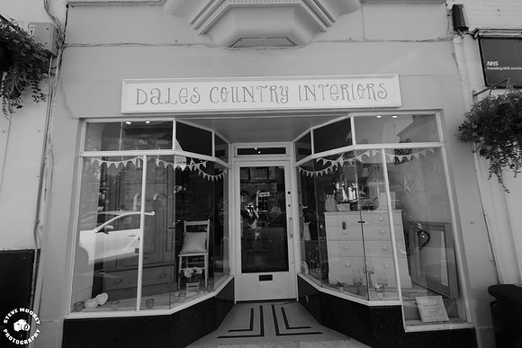 Pellets sweetshop and barber