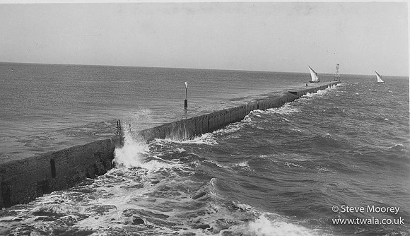 Breakwater at Manora