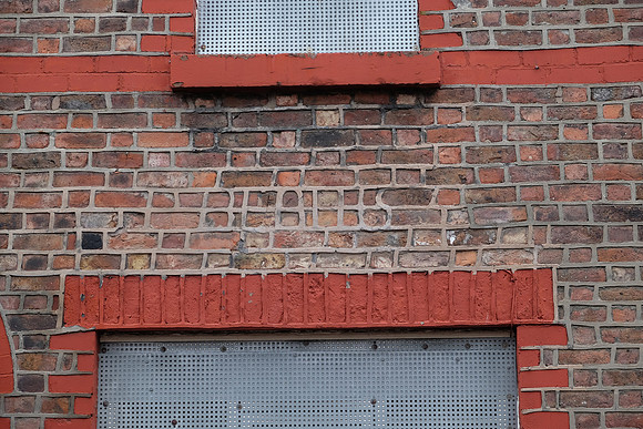 Neighbour opposite cashes in by offering tea