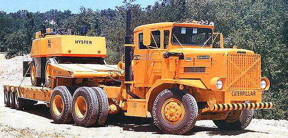 Oshkosh with low-loader