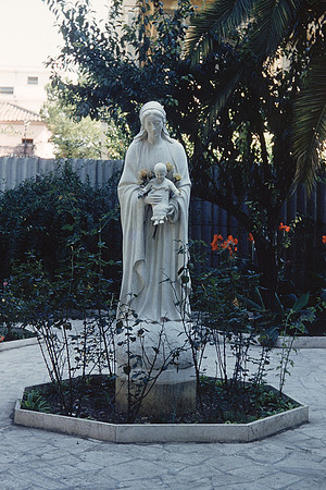 Statue in the Institute Maria Della Graztzi