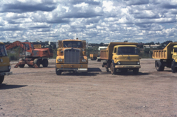 Kenworth and TK Bedford at Edmac, Kitwe